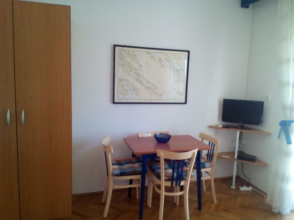 Apartman "Tatjana" Jezera Exterior foto